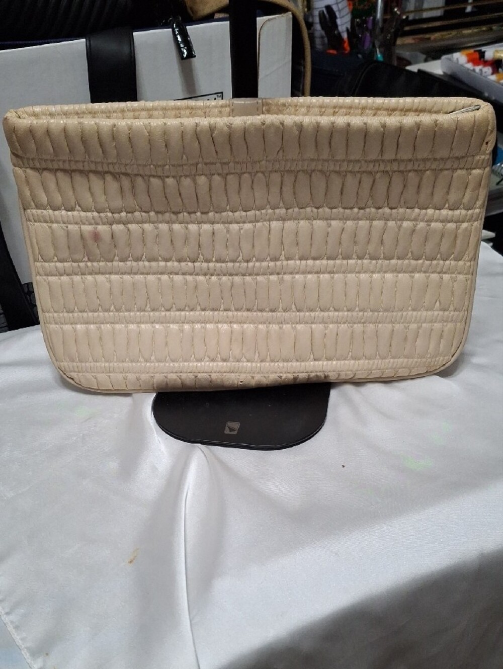 Quilted Leather Cream Vintage Clutch Pouchette 12x8 - Picture 7 of 9